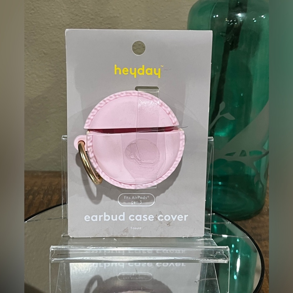 heyday Pink Macaron AirPod Earbud Case Cover with Gold Carabiner, new!
